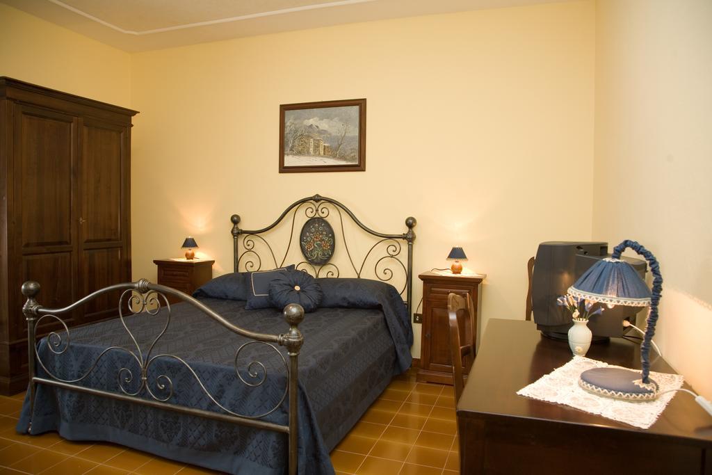 B&B Podere Ospedaletto Bolsena Oda fotoğraf